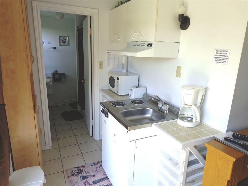 Motel Des Deux Lacs Waterloo Dış mekan fotoğraf
