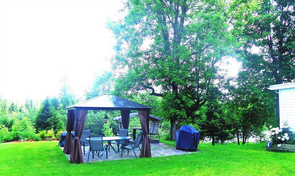Motel Des Deux Lacs Waterloo Dış mekan fotoğraf