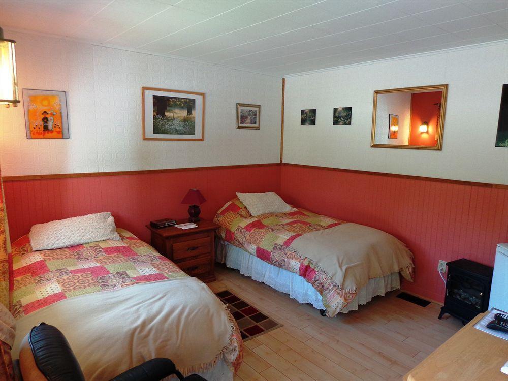 Motel Des Deux Lacs Waterloo Dış mekan fotoğraf