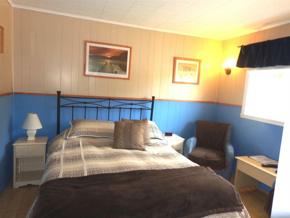 Motel Des Deux Lacs Waterloo Dış mekan fotoğraf