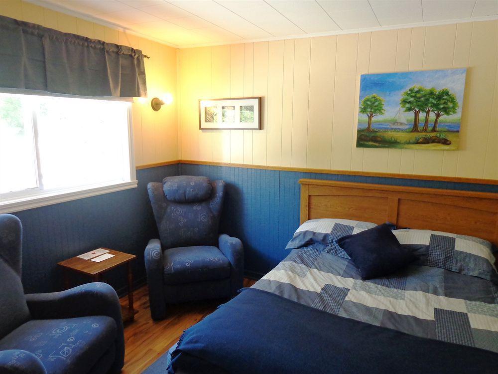 Motel Des Deux Lacs Waterloo Dış mekan fotoğraf