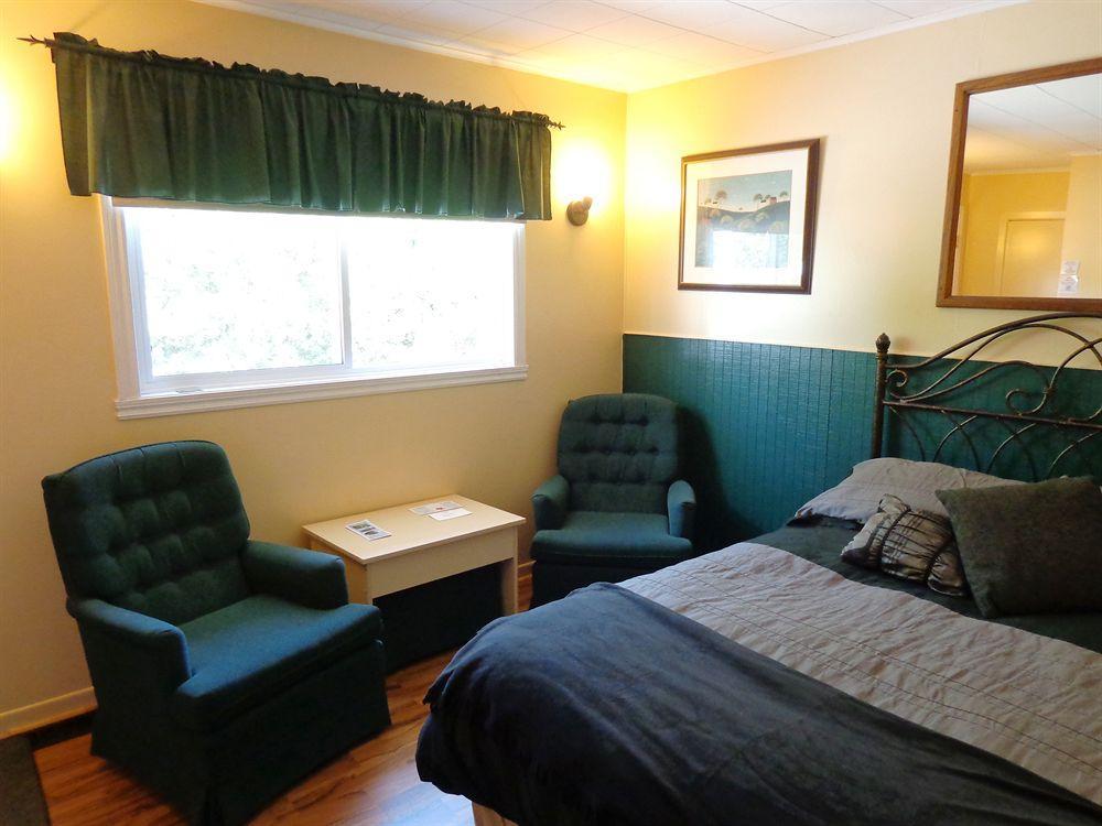 Motel Des Deux Lacs Waterloo Dış mekan fotoğraf