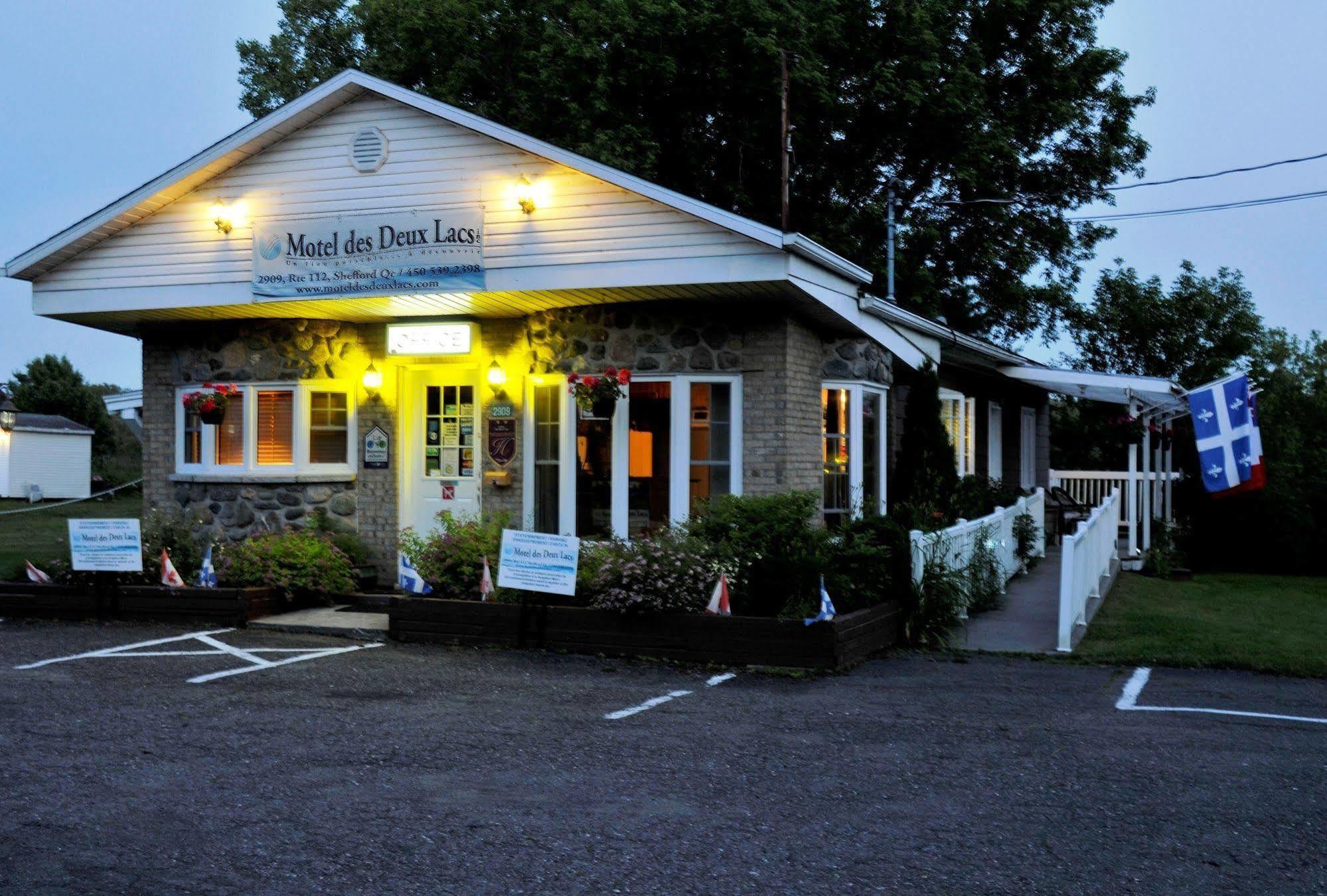 Motel Des Deux Lacs Waterloo Dış mekan fotoğraf