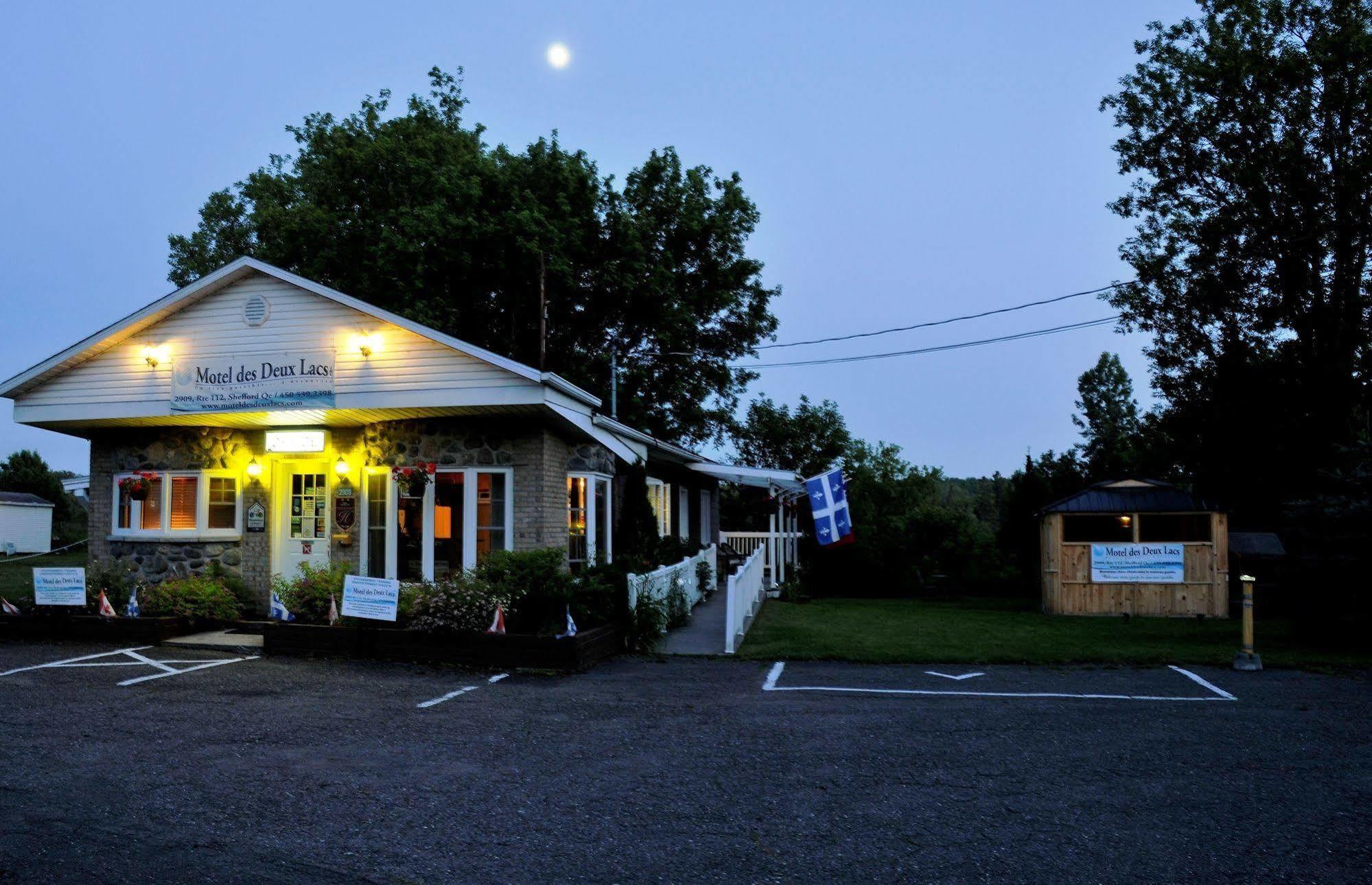 Motel Des Deux Lacs Waterloo Dış mekan fotoğraf