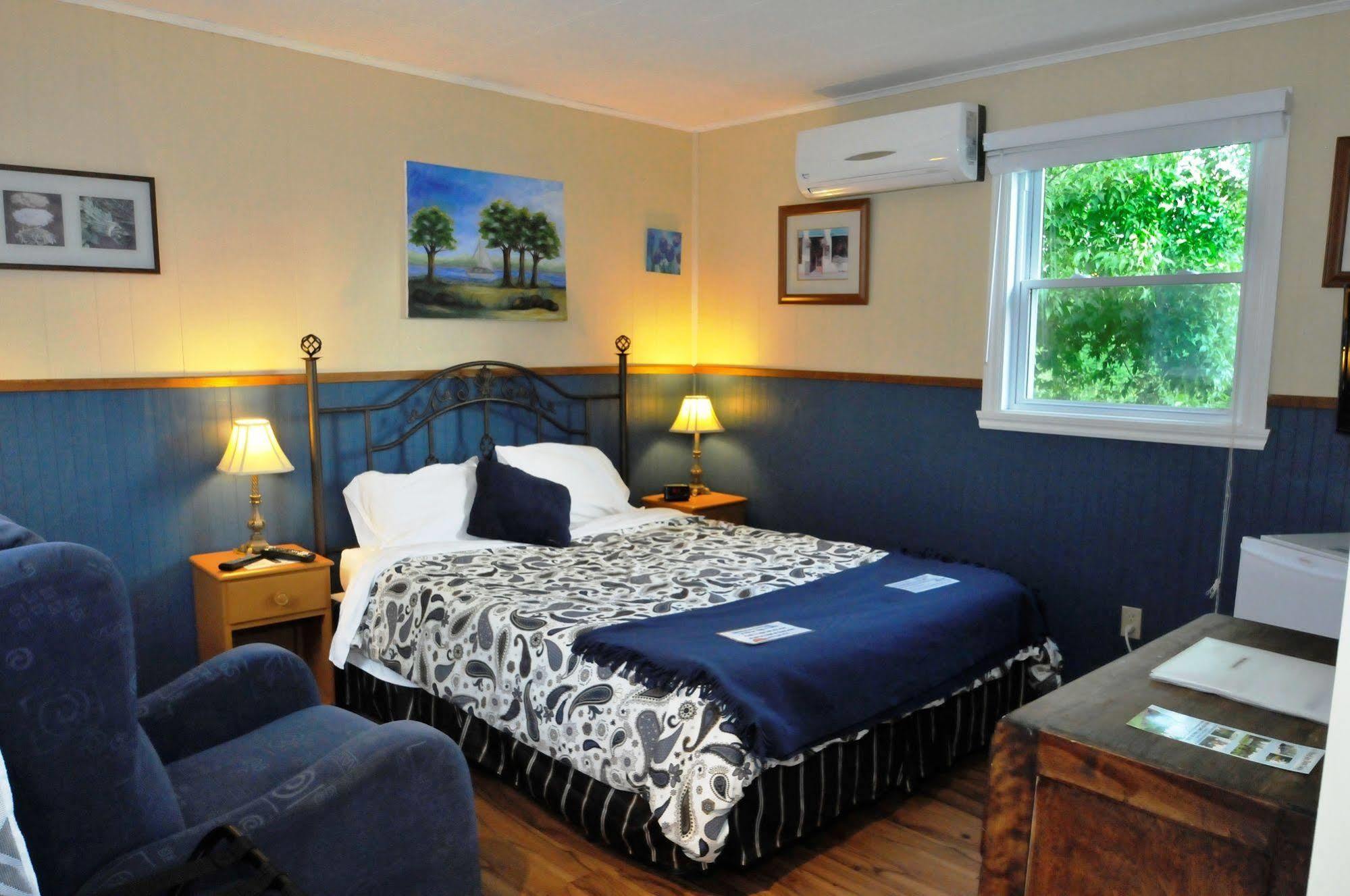 Motel Des Deux Lacs Waterloo Dış mekan fotoğraf