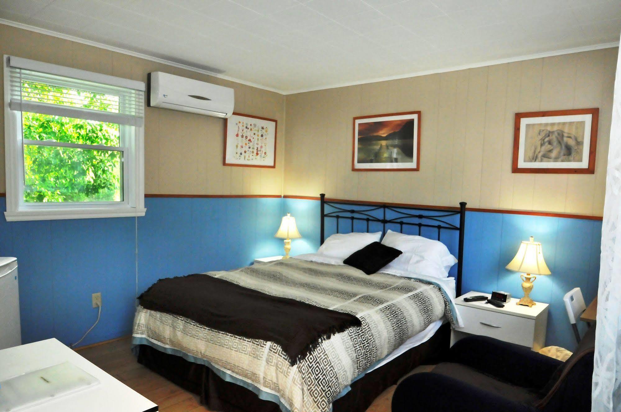 Motel Des Deux Lacs Waterloo Dış mekan fotoğraf