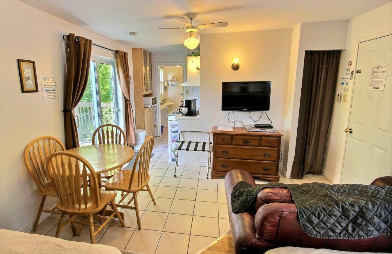 Motel Des Deux Lacs Waterloo Dış mekan fotoğraf