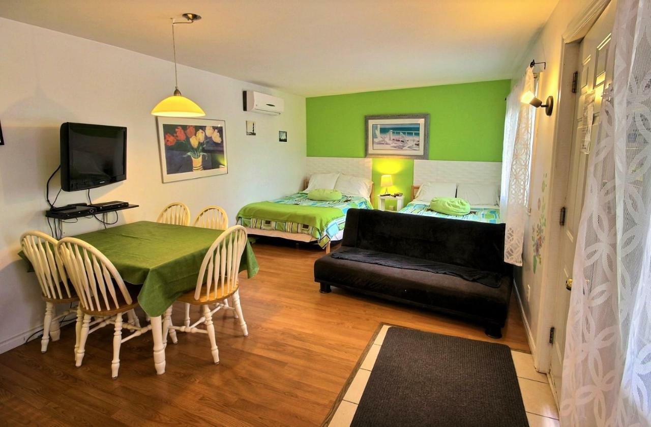 Motel Des Deux Lacs Waterloo Dış mekan fotoğraf
